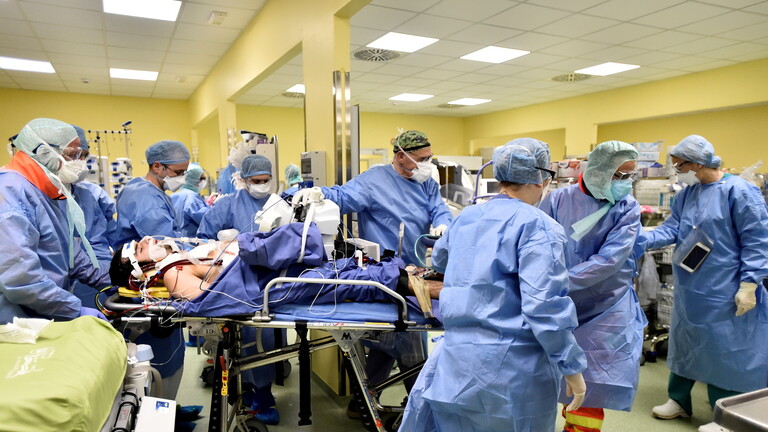 أكثر من نصف مليون وفاة و25 مليون إصابة بكورونا في أوروبا 