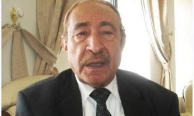 عضو السياسي الأعلى الحوثي يعزي في وفاة المناضل علي السلال