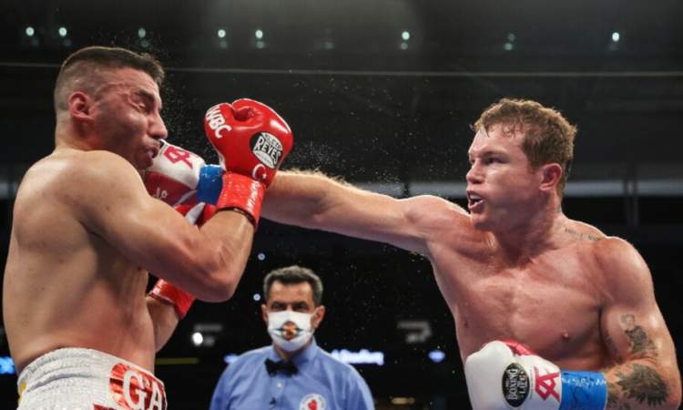 المكسيكي كانيلو يسقط التركي يلديريم بالضربة القاضية