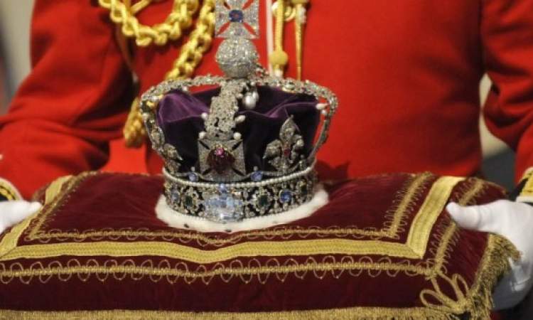 6 غربان تهدد التاج الملكي البريطاني