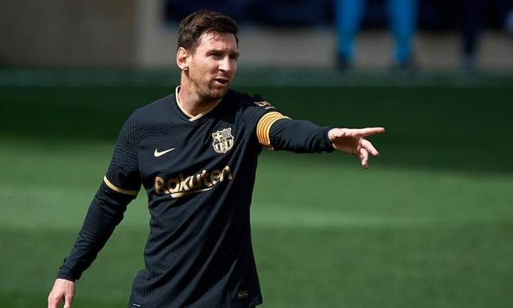 اليوم.. انتهاء عقد ميسي مع برشلونة