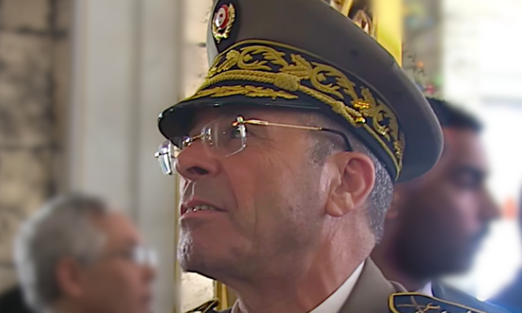 تونس تحاكم رئيس اركانها السابق