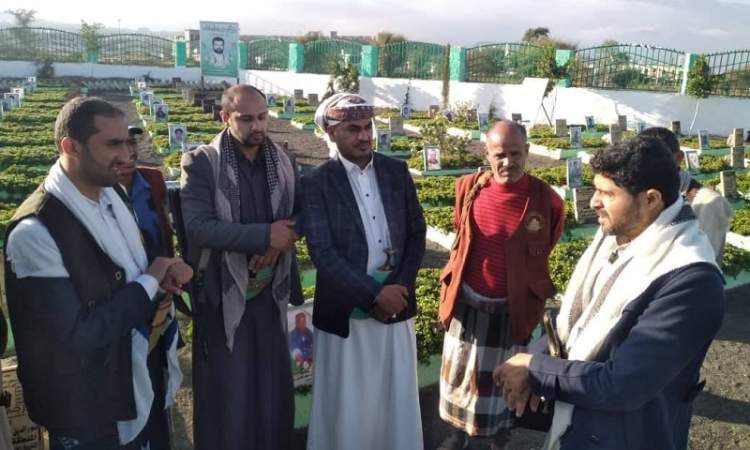 بجاش وجران يتفقدان روضة الشهداء بالحوبان