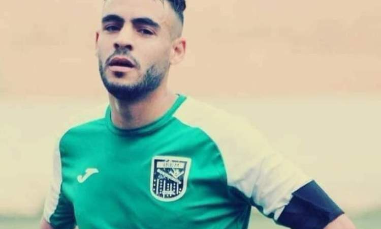 لحظة وفاة لاعب جزائري إثر سكتة قلبية(فيديو)