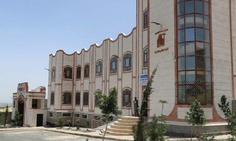 استكمال العمل بمبنى خدمات الجمهور الجديد والمركز التدريبي بهيئة النقل البري