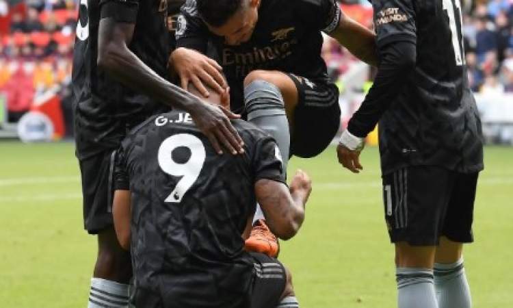 ثلاثية آرسنال تعيده إلى صدارة البريميرليج