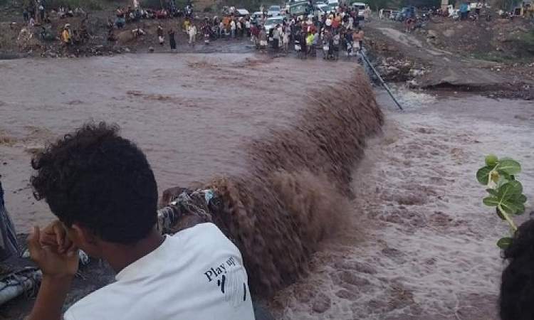 مغامرة اب تفقده اطفاله في لحج (فيديو )