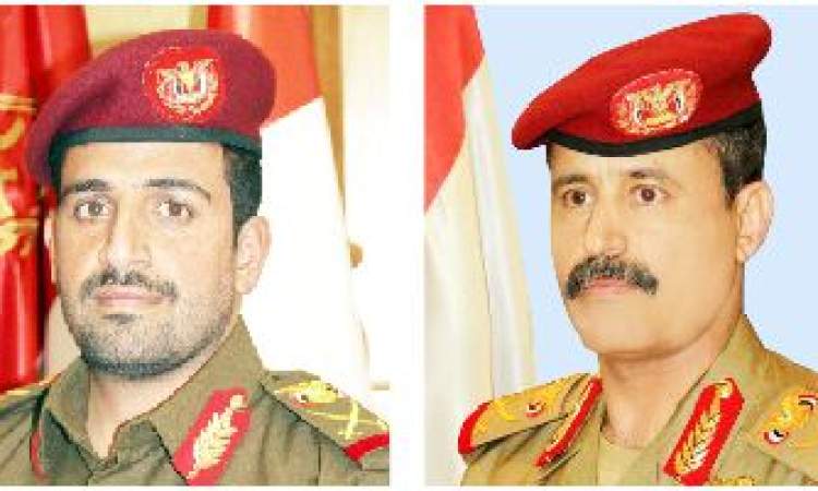 وزير الدفاع ورئيس هيئة الأركان يهنئان رئيس وأعضاء المجلس السياسي بثورة 26 سبتمبر