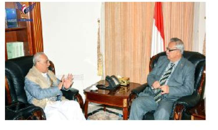 ناقش مع نائبه الجنيد الجوانب المتصلة بتحسين الأداء المؤسسي..رئيس الوزراء يؤكد أهمية تحسين الأداء على مستوى مؤسسات الدولة