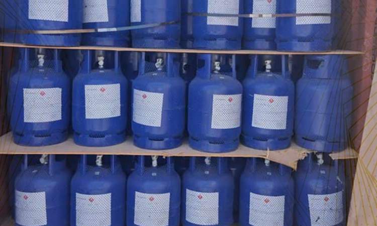 اعلامي بارز يكشف عن تهريب (غاز سام) قد يقتل الالاف في صعدة .. اسم الجهة! 