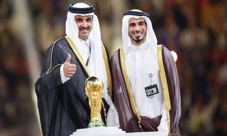 قطري يقدم عرضا رسميا لشراء مانشستر يونايتد