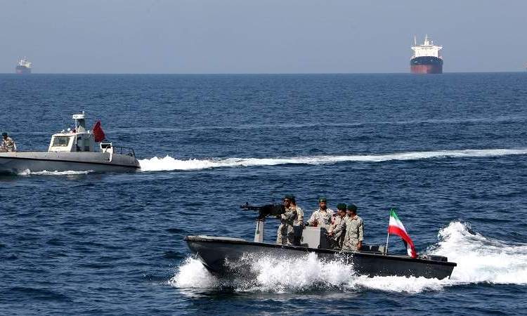 البحرية الإيرانية تحتجز ناقلة نفط في خليج عمان