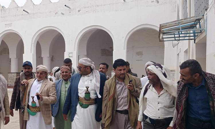 وزير التربية يدعو لانقاذ جامع الجند الاثري والحفاظ على معالمه