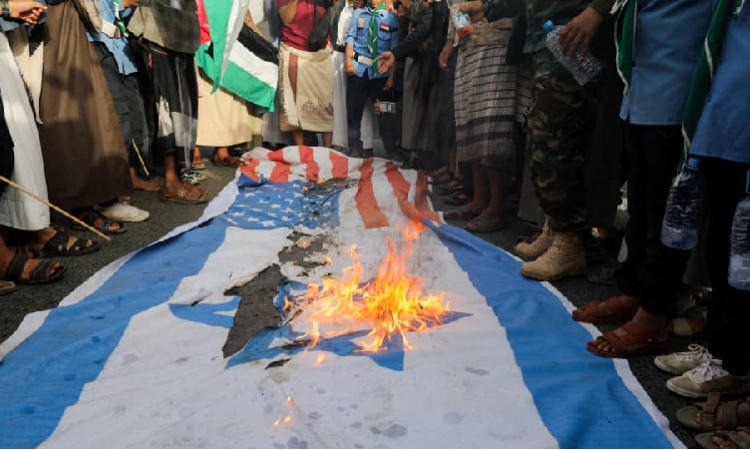 إعلام غربي: قوات صنعاء تهدد بقصف إسرائيل وتحذر من نشوب حرب إقليمية في المنطقة