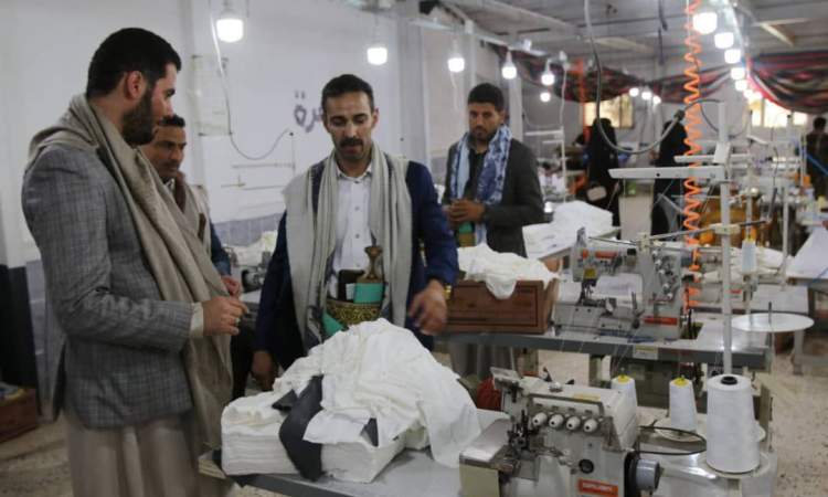 وكيل وزارة الصناعة يطلع على سير العمل في المعامل الإنتاجية لمؤسسة اليتيم