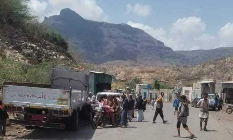 وفاة واصابة 19 مواطنا بحادثة دهس مروعة في سوق ماشية بالمحويت