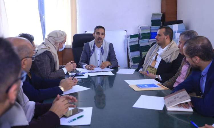 الصناعة .. مناقشة سير تنفيذ استراتيجية توطين صناعة الألبان