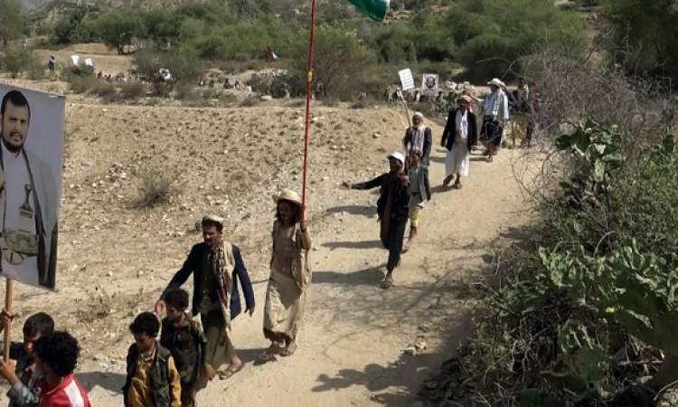 مسير ومناورة لخريجي الدورات العسكرية في بني الضبيبي بريمة