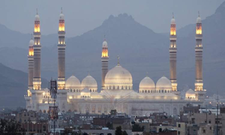 تشييع جثمان الشيخ صالح الحاج بصنعاء