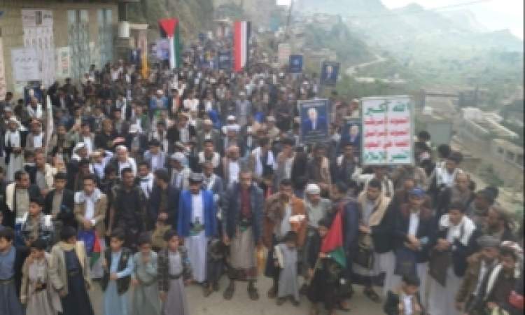 أبناء حجة يحتشدون في مسيرات كبرى تضامناً مع الشعبين الفلسطيني واللبناني