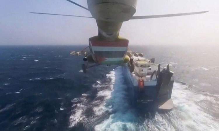 عام من عمليات الإسناد البحرية: من "جالاكسي ليدر" إلى "لينكولن"