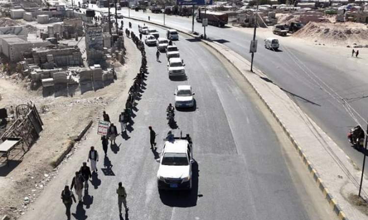 مسير لخريجي دورات طوفان الأقصى في سنحان بمحافظة صنعاء