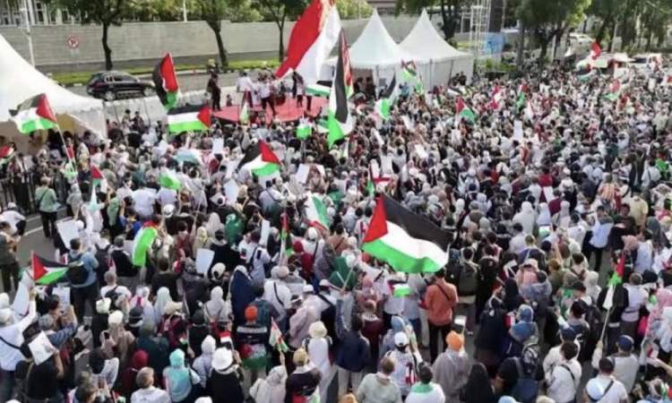 حماس تدعو الأمة لتصعيد الفعاليات دفاعا عن غزة والقدس والأقصى