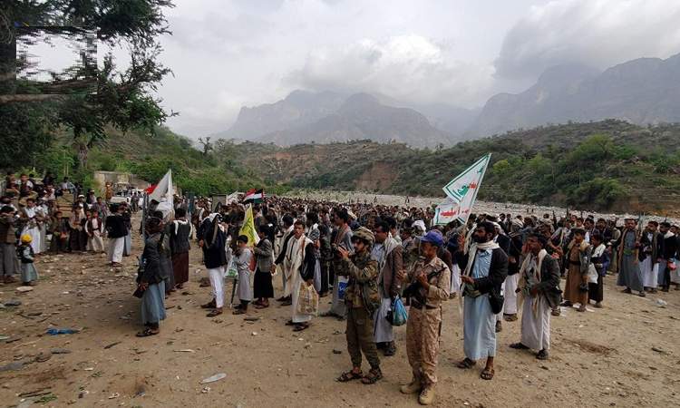 عرض شعبي لقوات التعبئة في مديرية بني العوام في حجة