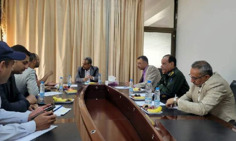 الفريق الوطني لتبسيط الإجراءات وتطوير الخدمات يستعرض تقارير تقييم مراكز تقديم الخدمات في 22 وحدة