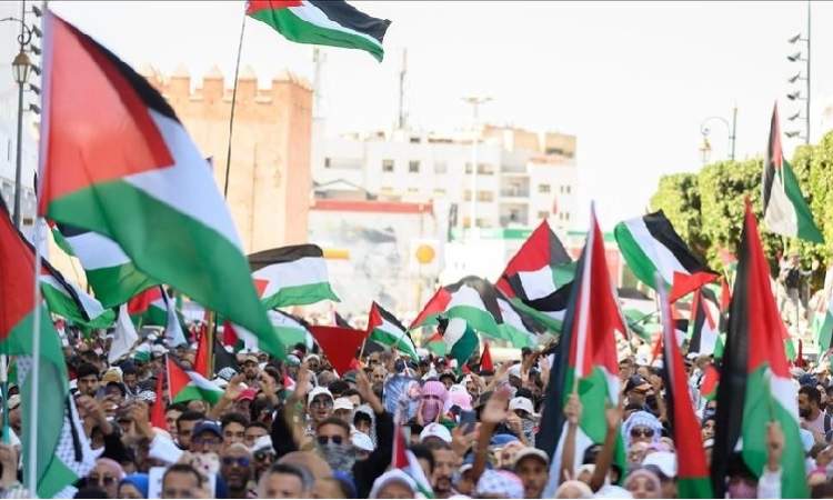 مظاهرة حاشدة في مدينة مراكش المغربية دعما لغزة ورفضا لسياسة التجويع