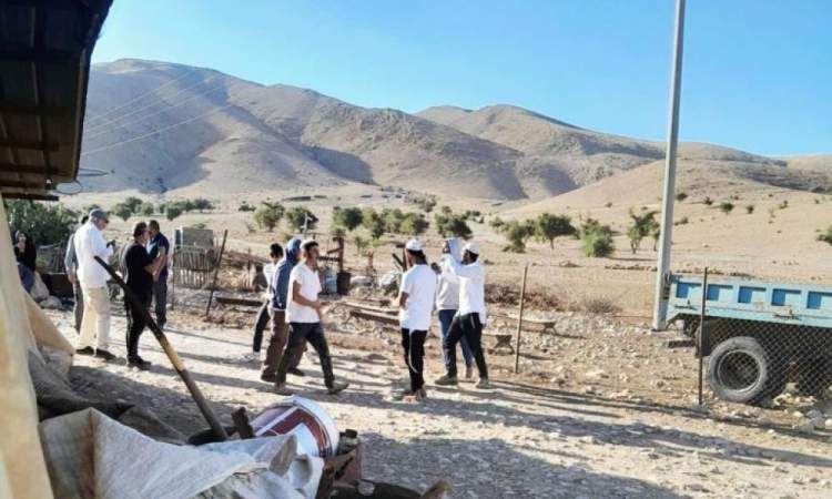 “الجدار والاستيطان”: 1400 اعتداء للمستوطنين الصهاينة بالضفة