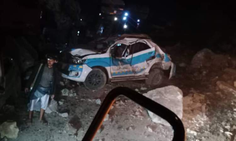 وفاة امرأة وأضرار مادية جراء انهيارات صخرية بذمار