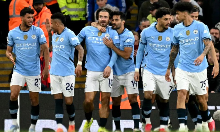 رسميًا.. نجم مانشستر سيتي إلى إيفرتون