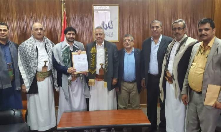 هيئة مكافحة الفساد تتسلم إقرار  رئيس هيئة رعاية اسر الشهداء