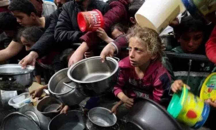 ارتفاع ضحايا منتظري المساعدات في غزة إلى 2294 شهيدا و16839 مصابا