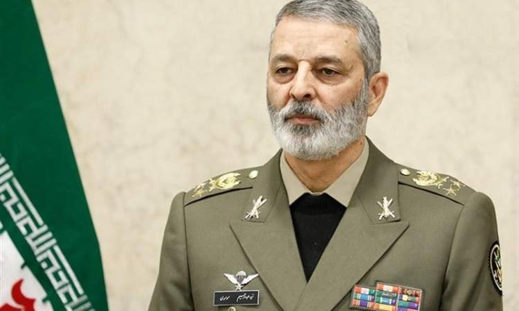 رئيس الأركان الإيرانية: اليمن فخرُ الأُمة واستهداف رئيس الوزراء ورفاقه لن يُضعِفَ رمزَ المقاومة