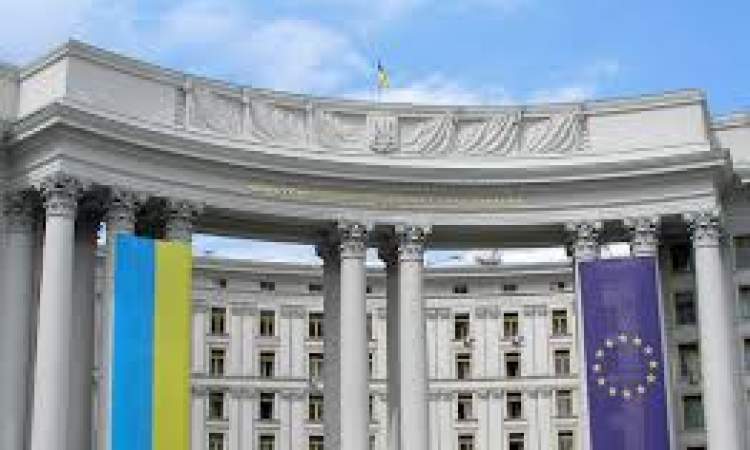 الخارجية الأوكرانية ترفض عرض بوتين للقاء زيلينسكي في موسكو