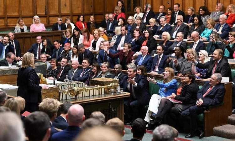 نواب بريطانيون: زيارة رئيس "إسرائيل" لبلادنا وصمة عار ويجب توقيفه فور نزوله من الطائرة