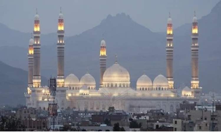 تشييع جثمان الشهيد المقدم لطف الغرسي في صنعاء