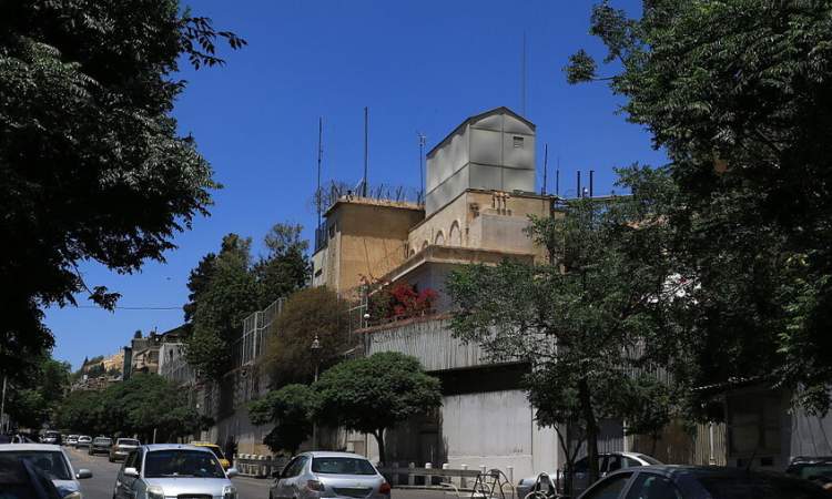 تسريح مفاجئ وغامض لدبلوماسيين أمريكيين في سوريا