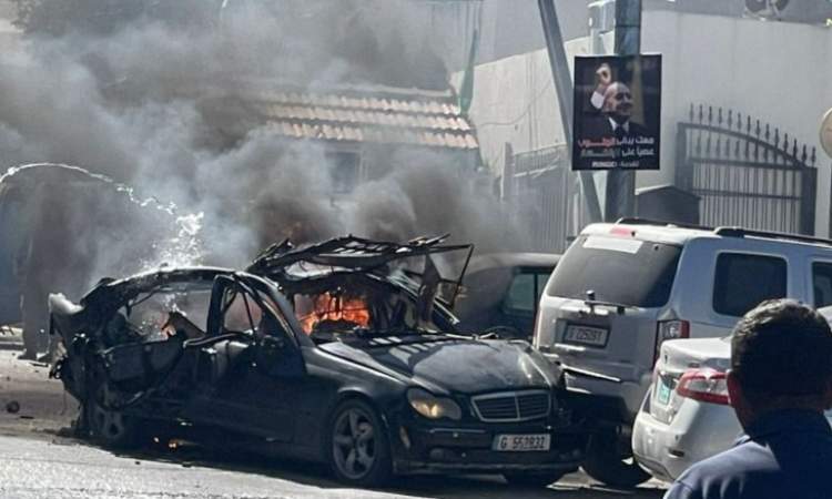 شهيد و11 جريح إثر غارة للعدو الصهيوني على سيارة جنوبي لبنان