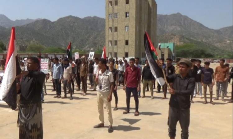 لحج .. عرض لقوات التعبئة بالقبيطة احتفاءً بثورة 21 سبتمبر