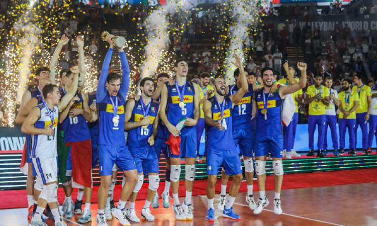 إيطاليا تتوج بكأس العالم للكرة الطائرة للمرة الخامسة