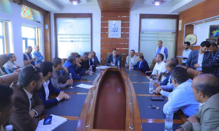 برئاسة البشيري..اجتماع يناقش أوضاع قطاع المولات والمراكز التجارية