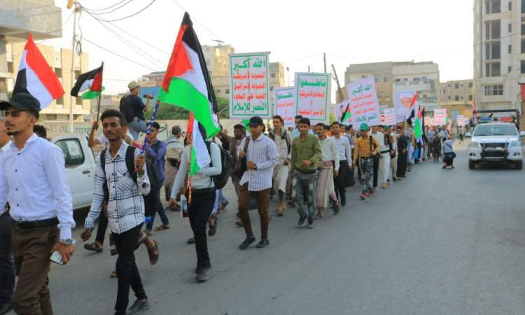 مسير راجل لخريجي دورات “طوفان الأقصى” في الحديدة