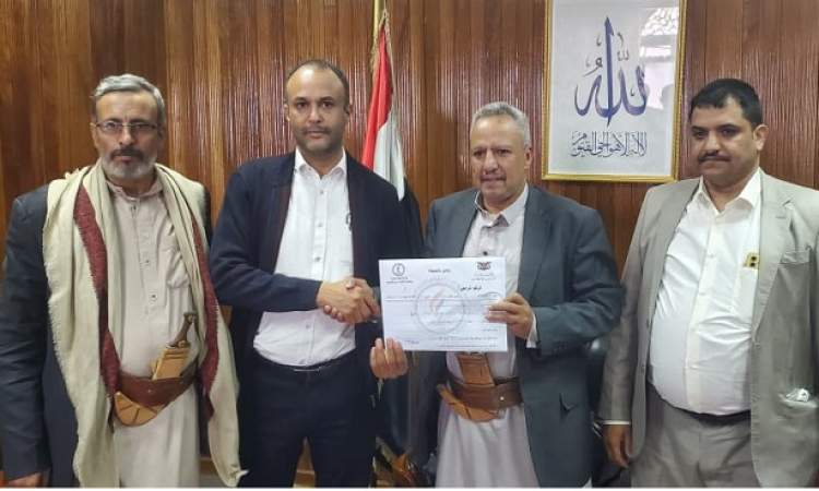 هيئة مكافحة الفساد تتسلم إقرار رئيس هيئة المستشفى الجمهوري بأمانة العاصمة