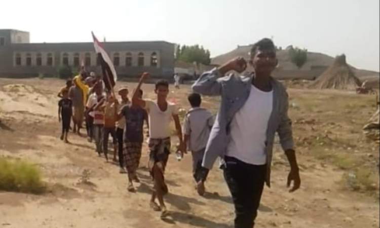 مسير لخريجي دورات "طوفان الأقصى" في اللحية بالحديدة