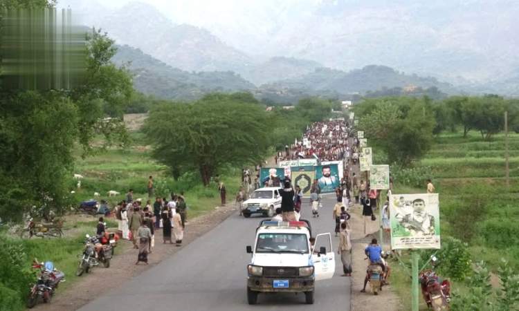 عرض شعبي لخريجي دورات “طوفان الأقصى” في حجة