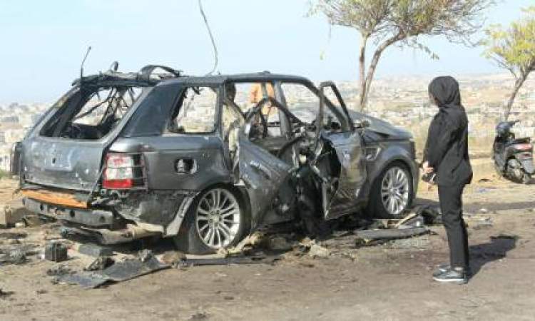 شهيدان و7 جرحى باستهداف سيارة ودراجة في جنوب لبنان