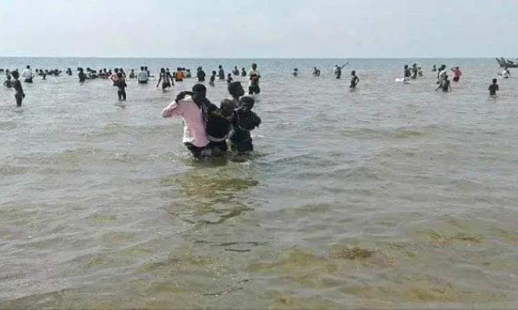 استمرار تدفق المهاجرين الافارقة عبر المناطق المحتلة  .. وصول المئات منهم اليوم